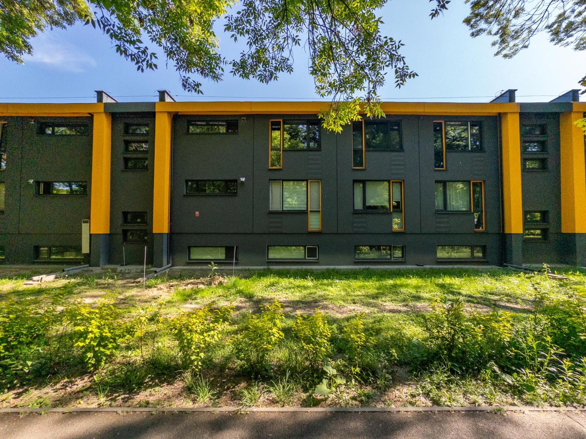 Apartment Fala Metro Sgh Klub Stodola Parking Parkview Fast Wifi Warschau